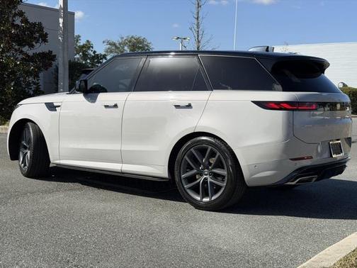 2024 Land Rover Range Rover Sport SE