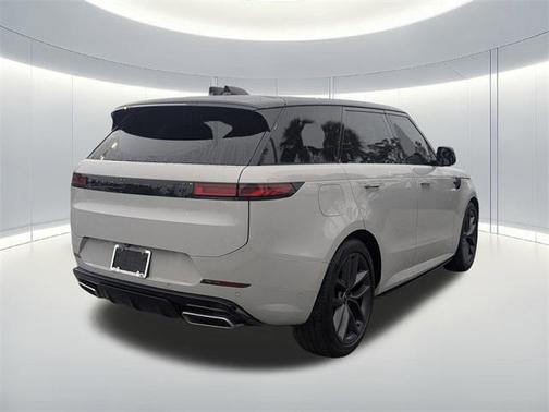 2024 Land Rover Range Rover Sport SE