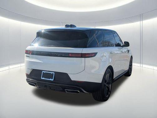 2024 Land Rover Range Rover Sport SE
