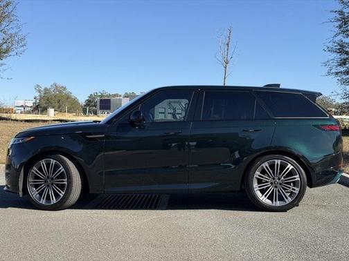 2025 Land Rover Range Rover Sport SE