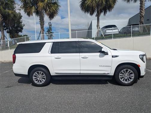 2021 GMC Yukon XL SLT