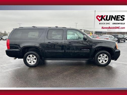 2011 GMC Yukon XL 1500 SLE