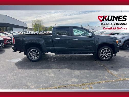 Hunter Green 2021 GMC Canyon Denali