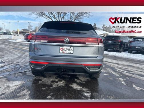 2025 Volkswagen Atlas Cross Sport 2.0T SE w/Technology 4MOTION