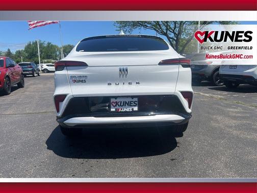 Summit White 2026 Buick Envista Sport Touring FWD
