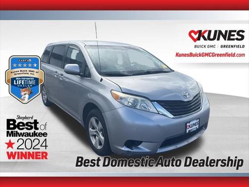 2012 Toyota Sienna LE