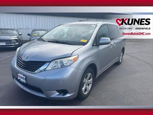 2012 Toyota Sienna LE