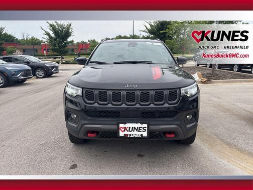 2024 Jeep Compass Trailhawk