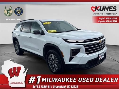 Summit White 2024 Chevrolet Traverse LT