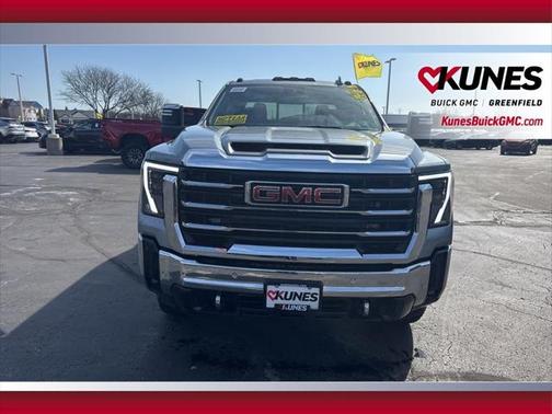 2025 GMC Sierra 3500 SLT
