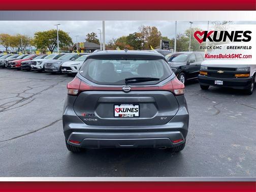 2024 Nissan Kicks SV