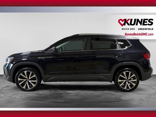 Dark Blue 2024 Volkswagen Taos 1.5T SE