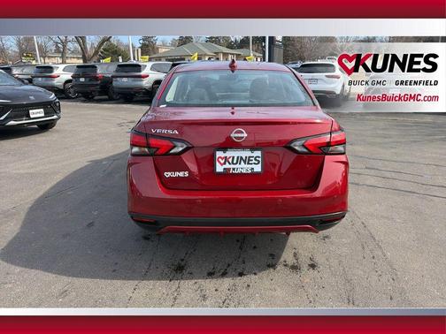 2025 Nissan Versa 1.6 SV