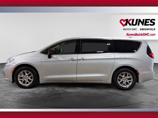 Silver Mist 2024 Chrysler Pacifica Touring L