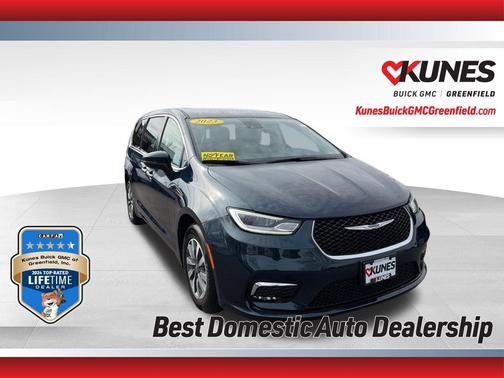 2023 Chrysler Pacifica Hybrid Touring L