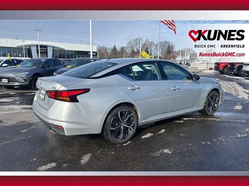 2024 Nissan Altima SR FWD