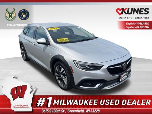 Quicksilver Metallic 2018 Buick Regal TourX Essence