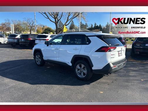 2025 Toyota RAV4 Hybrid LE