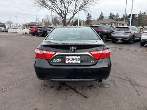 2015 Toyota Camry SE