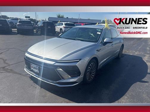 2024 Hyundai SONATA Hybrid SE