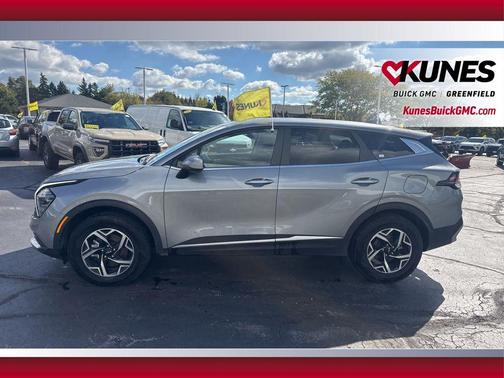2024 Kia Sportage LX