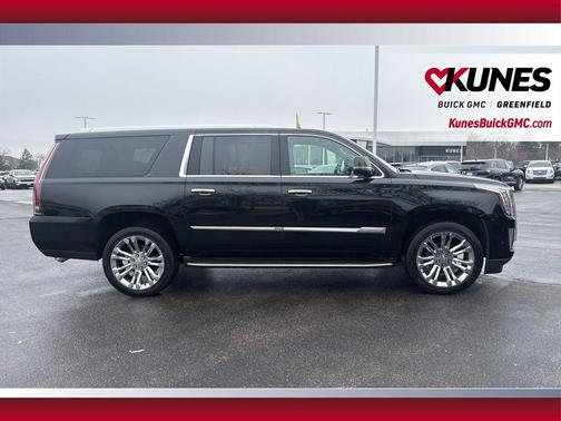 2018 Cadillac Escalade ESV Luxury
