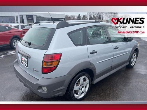 2005 Pontiac Vibe Base