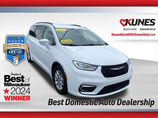 2022 Chrysler Pacifica Touring L