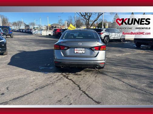 2024 Nissan Altima SR Intelligent AWD