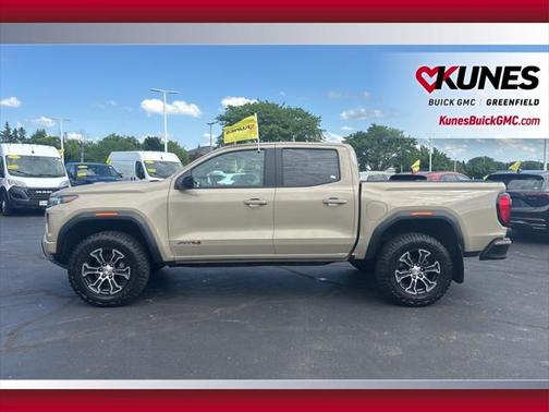 2023 GMC Canyon Base