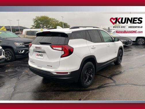 2022 GMC Terrain AWD AT4