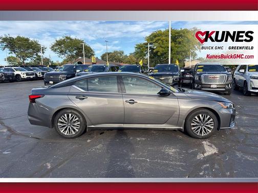 2024 Nissan Altima SR FWD