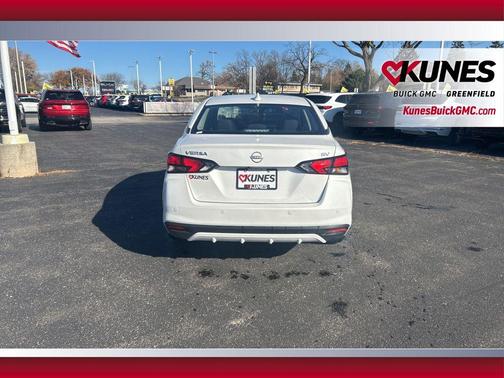2024 Nissan Versa 1.6 SV