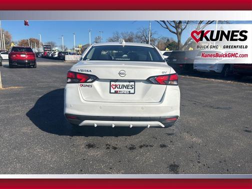 2024 Nissan Versa 1.6 SV