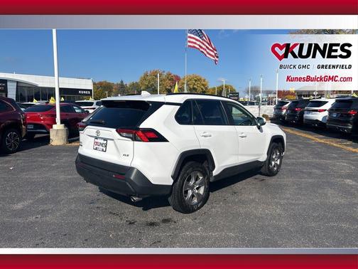 2024 Toyota RAV4 XLE