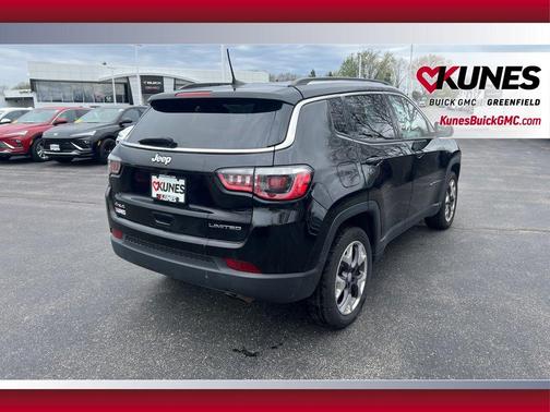 Diamond Black Crystal Pearlcoat 2020 Jeep Compass Limited