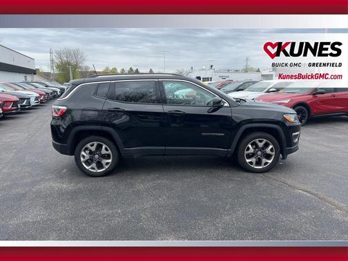 Diamond Black Crystal Pearlcoat 2020 Jeep Compass Limited