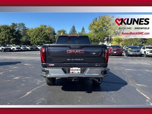 2025 GMC Sierra 3500 SLT