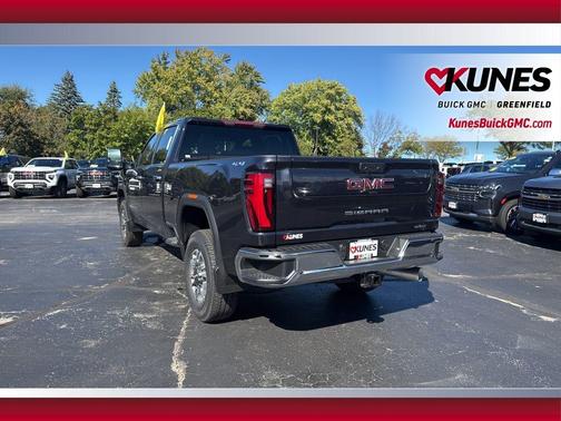 2025 GMC Sierra 3500 SLT