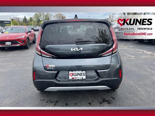 Gravity Gray 2024 Kia Soul LX