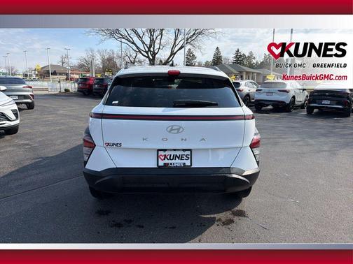 2025 Hyundai KONA SEL