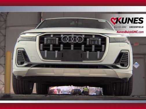 White 2025 Audi Q7 55 Premium Plus