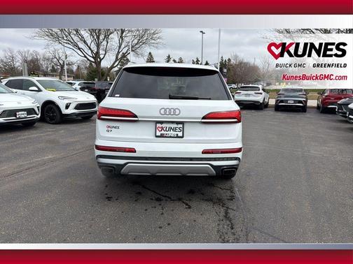 2025 Audi Q7 55 Premium Plus