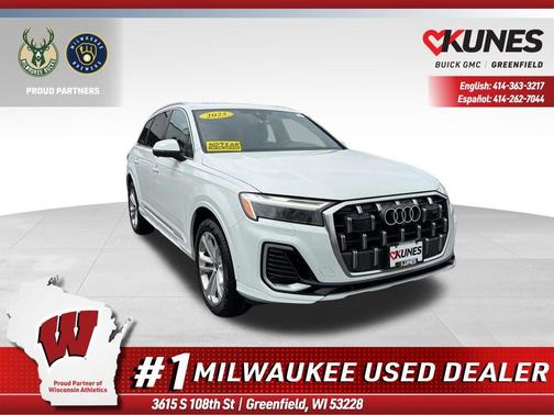 White 2025 Audi Q7 55 Premium Plus