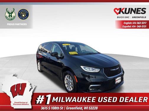Diamond Black Crystal Pearlcoat 2024 Chrysler Pacifica Touring L