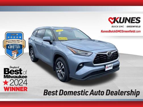 2022 Toyota Highlander XLE