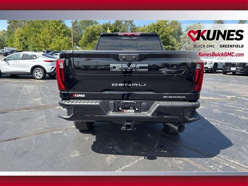 2025 GMC Sierra 3500 Denali