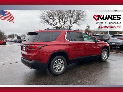 2023 Chevrolet Traverse LT Cloth