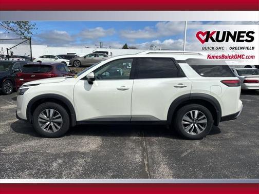 2023 Nissan Pathfinder SL FWD