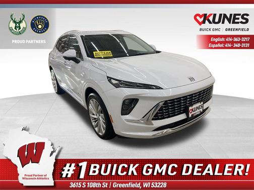 Iridescent White Tricoat 2026 Buick Envision Avenir AWD